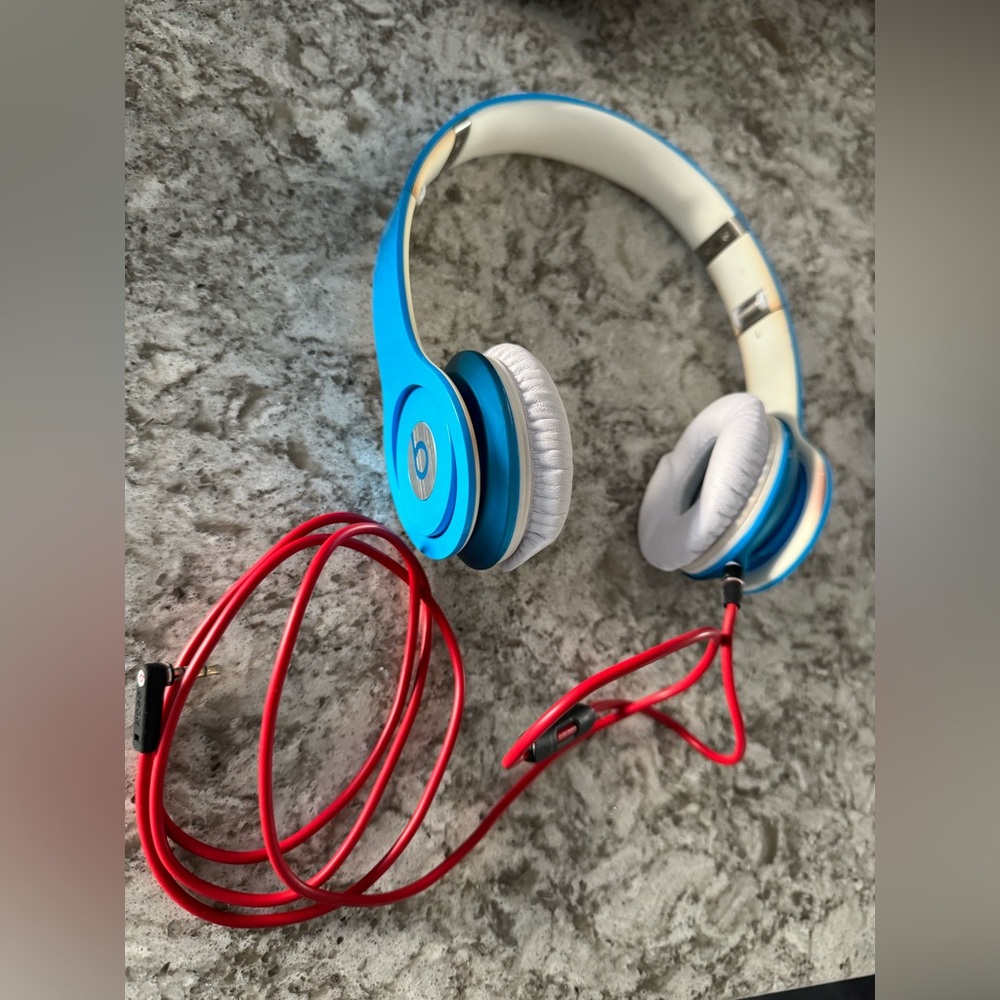 Beats by Dr. Dre Solo HD Wired On-Ear Headphones - Light Blue